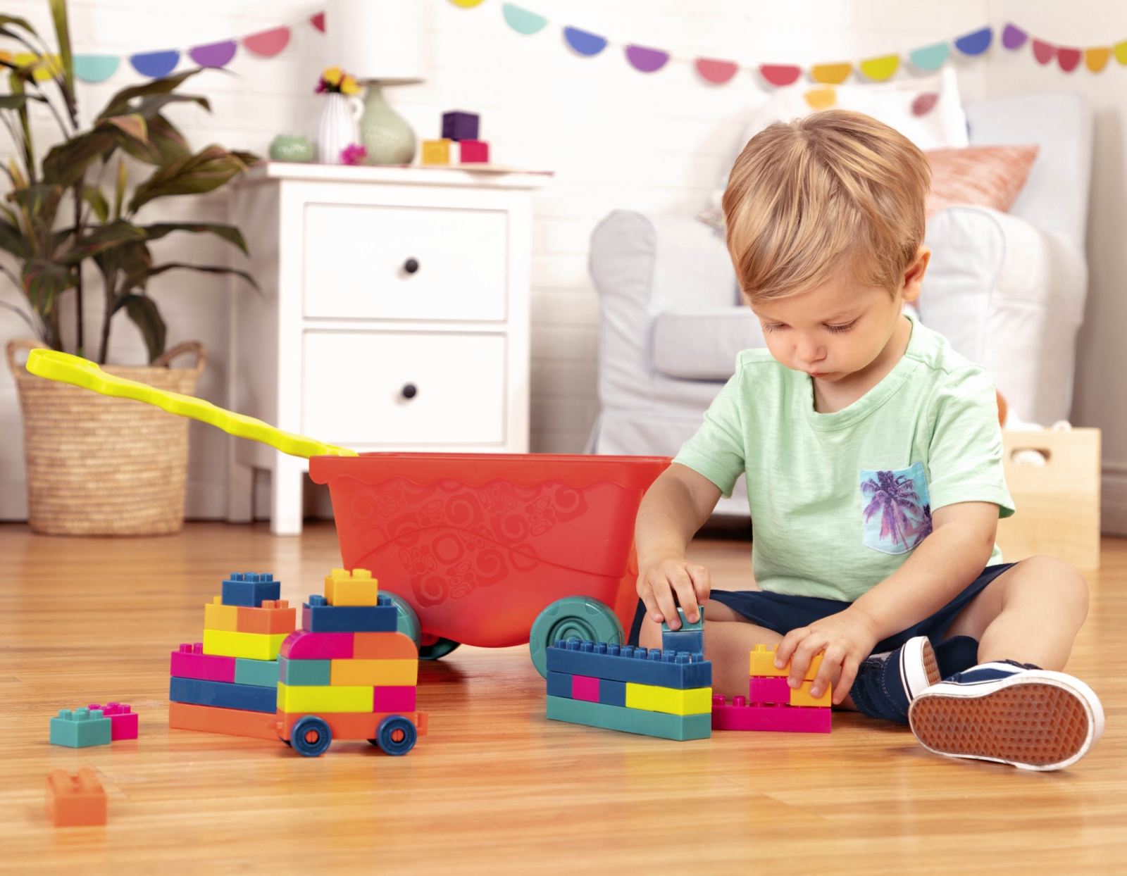 Children's construction set in a wheeled stroller, Battat, 54 pieces