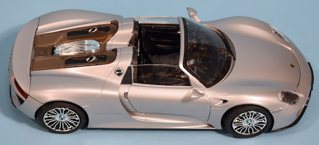 Подаръчен комплект автомобили Порше. Porsche Panamera и Porsche 918 Spyder