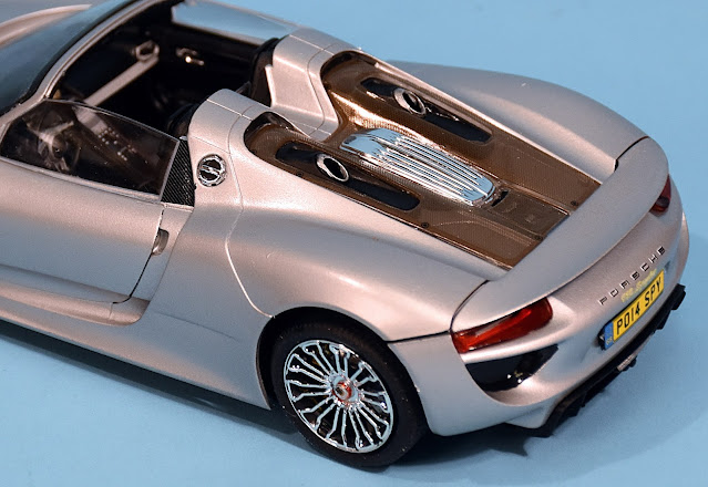 Подаръчен комплект автомобили Порше. Porsche Panamera и Porsche 918 Spyder