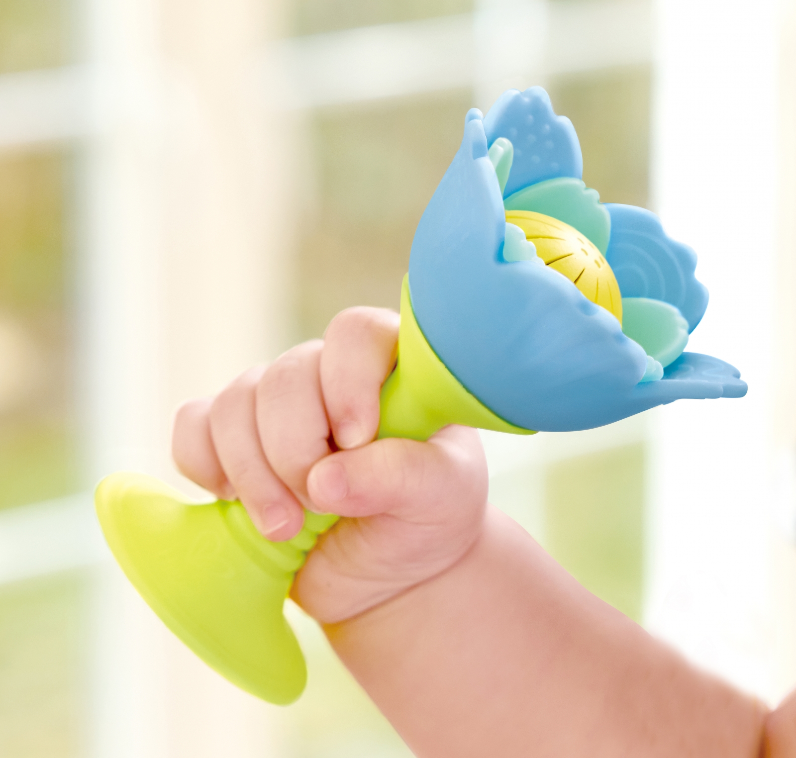 Rattle and teether, Hape, Blue flower