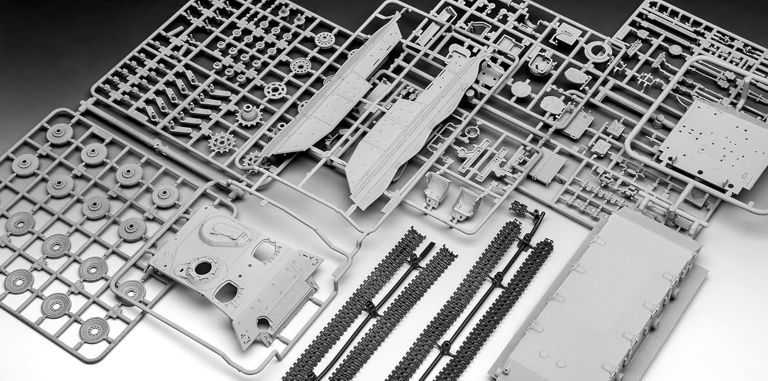 Building model, Revell, Missile destroyer Jaguar 1