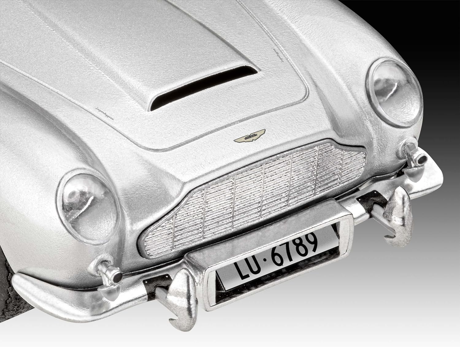 Комплект модел за сглобяване Aston Martin DB5, James Bond 007 Goldfinger, 122 части
