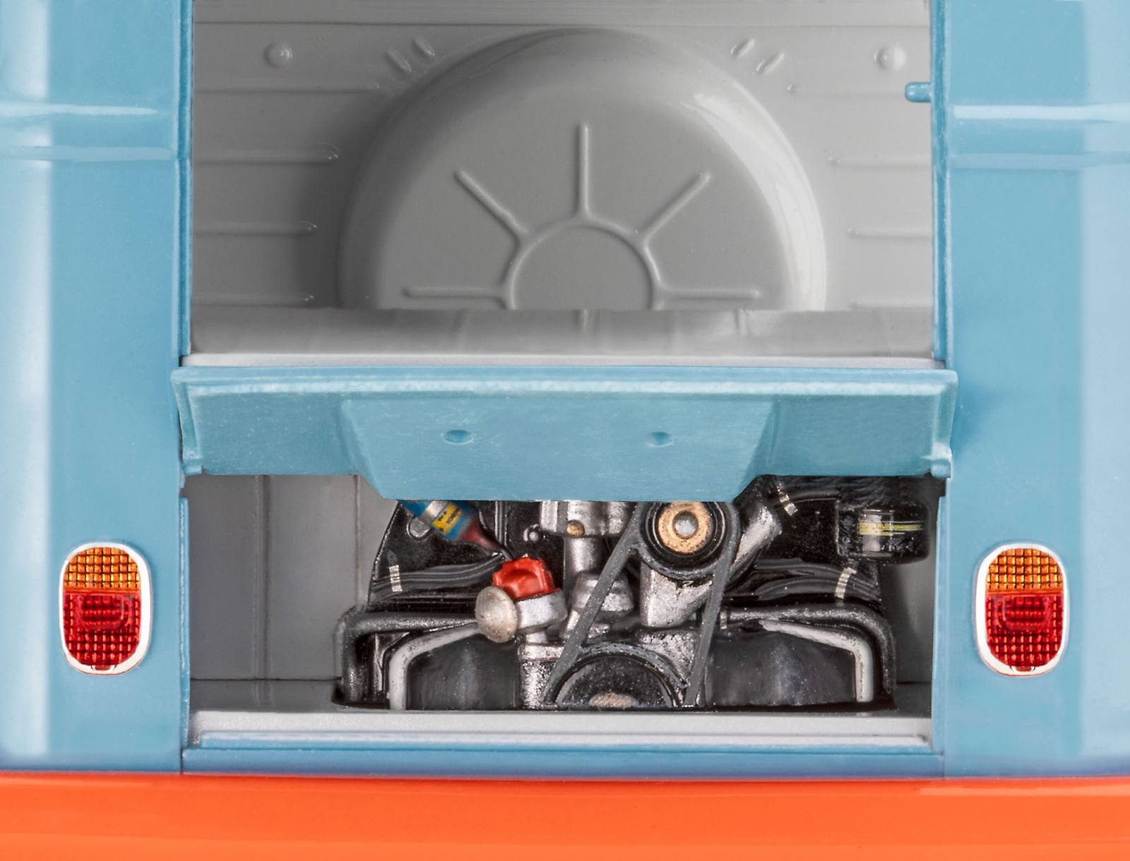Сглобяем модел, Revell, Автомобил VW T1 panel van, 123 части