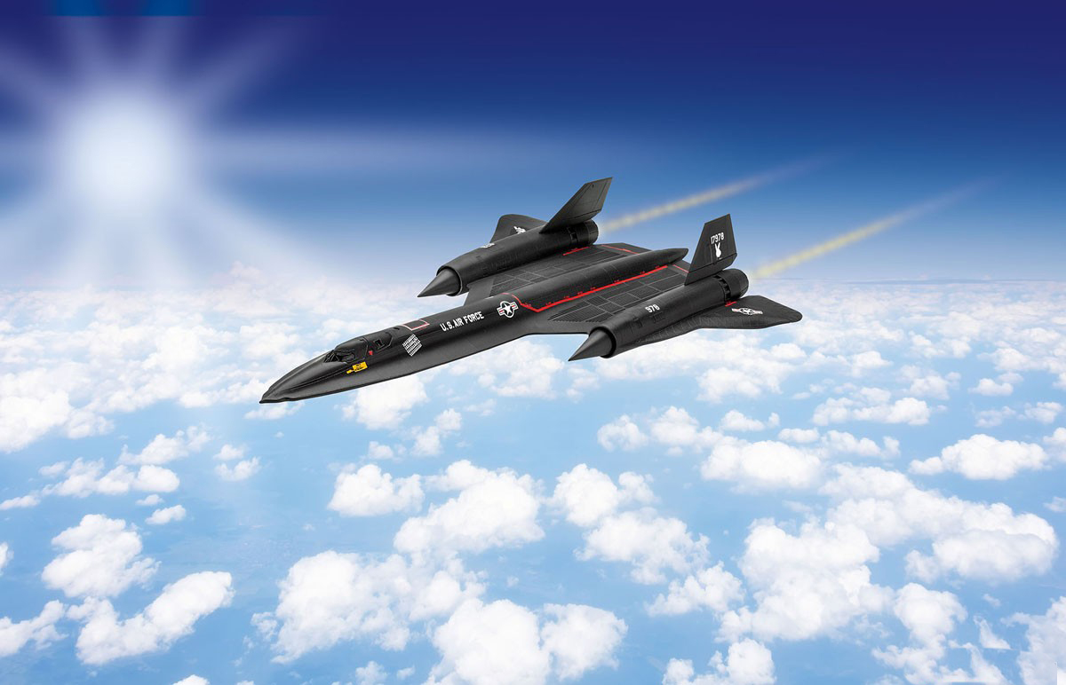 Сглобяем модел Самолет Lockheed SR-71 Blackbird, 15 части