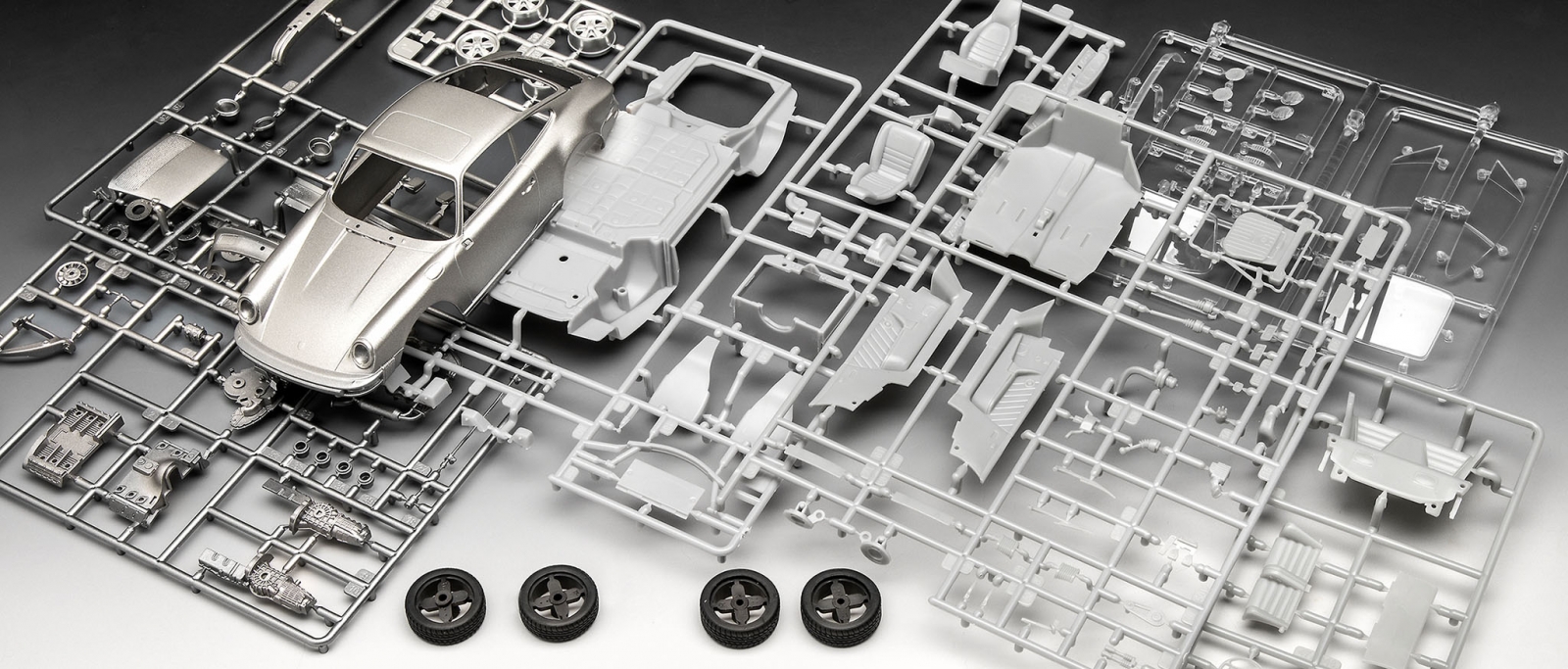 Сглобяем модел Porsche 911 Carrera 3.2 G-Model Coupe, 109 части
