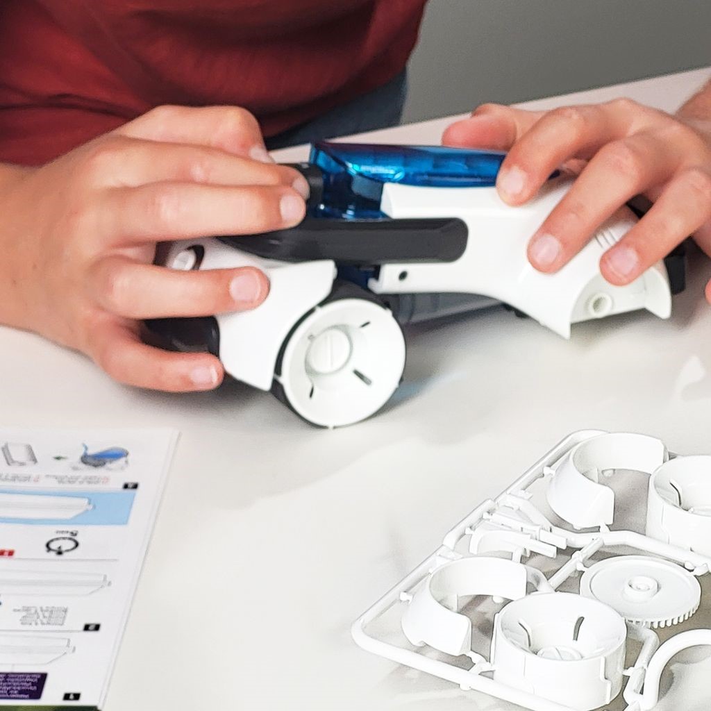 Сглобяем модел, Buki France, Количка с въздушно задвижване, 110 части