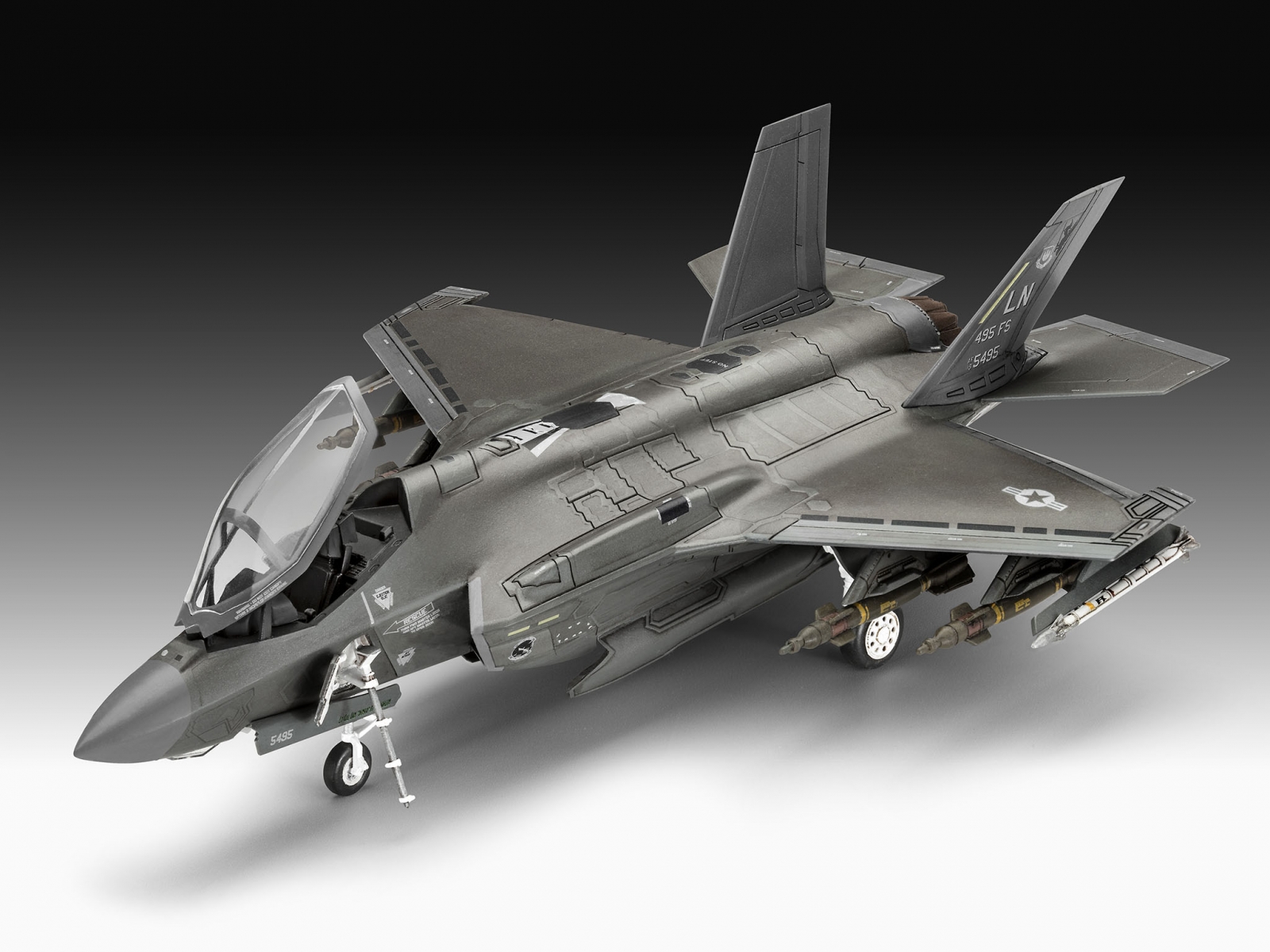 Assembly model, Revell, Lockheed Martin F-35 A Lightning II fighter jet, 143 parts