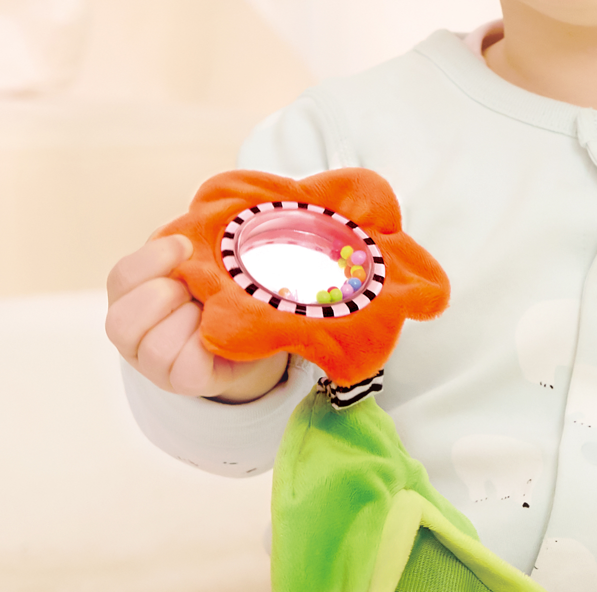 Комплект меки сензорни играчки, Hape, Грахчета