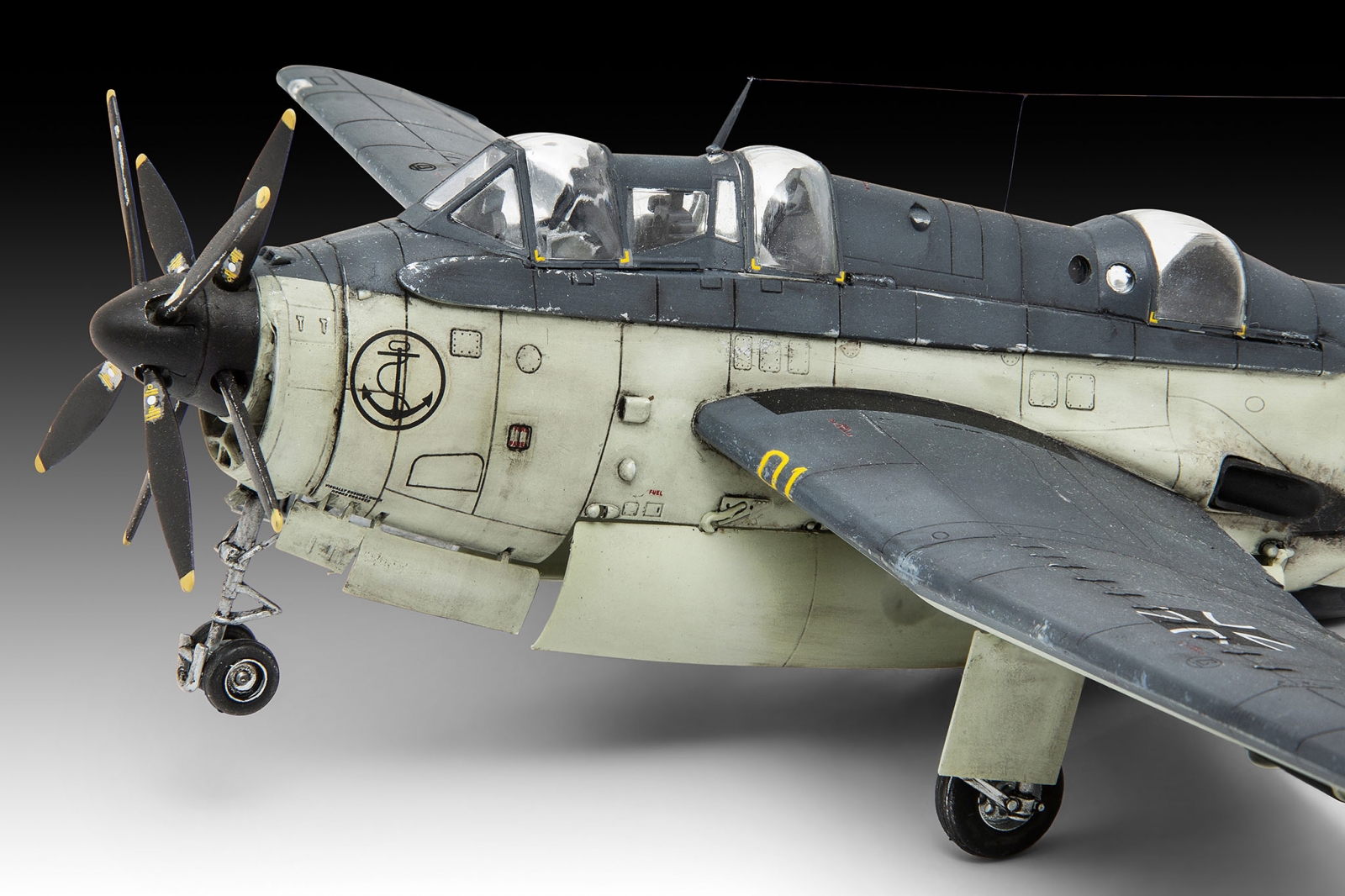 Сглобяем модел, Revell, Британски изтребител Fairey Gannet AS.1/AS.4, 120 части