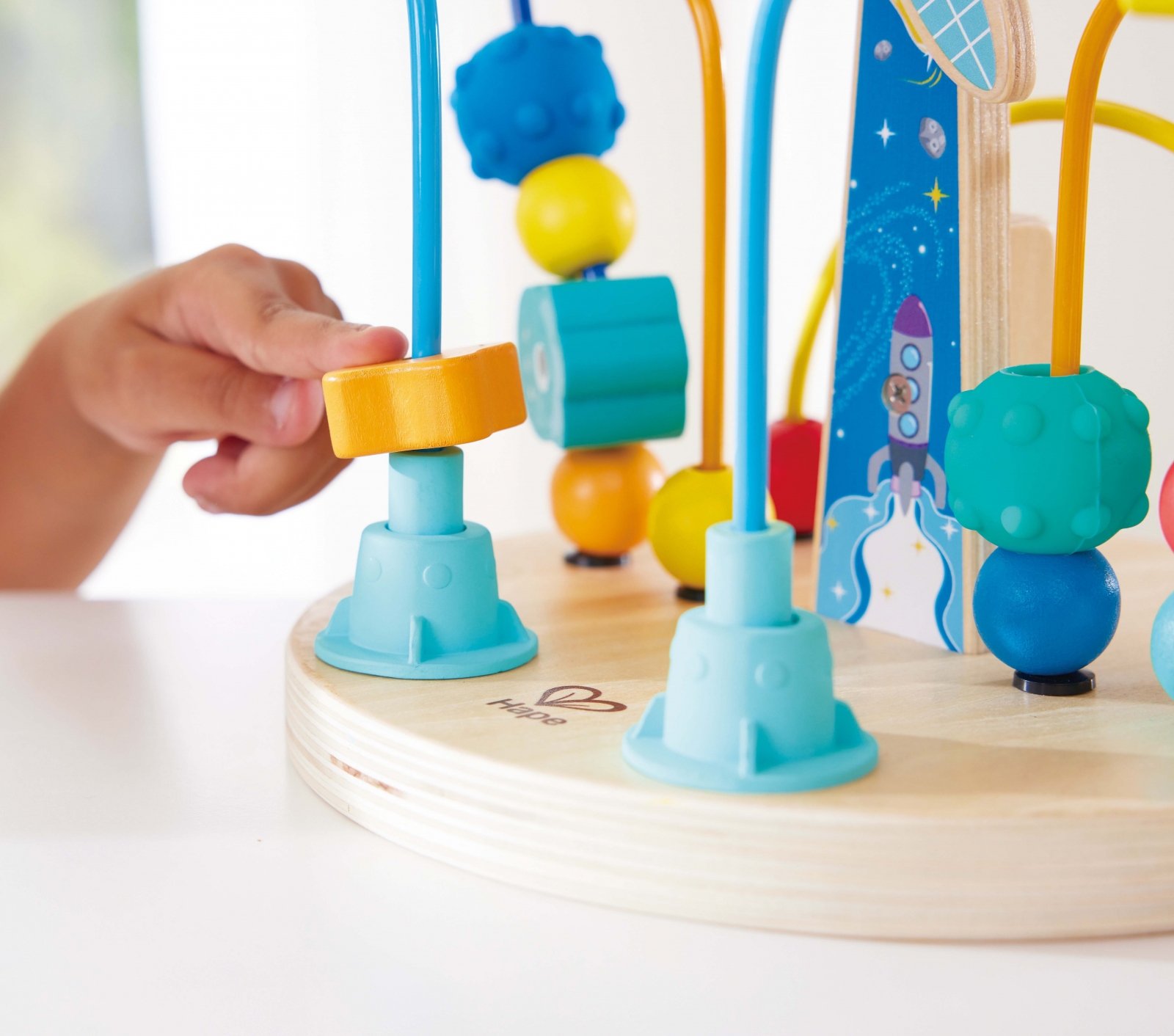 Броеница с дървена основа, Hape, Галактика