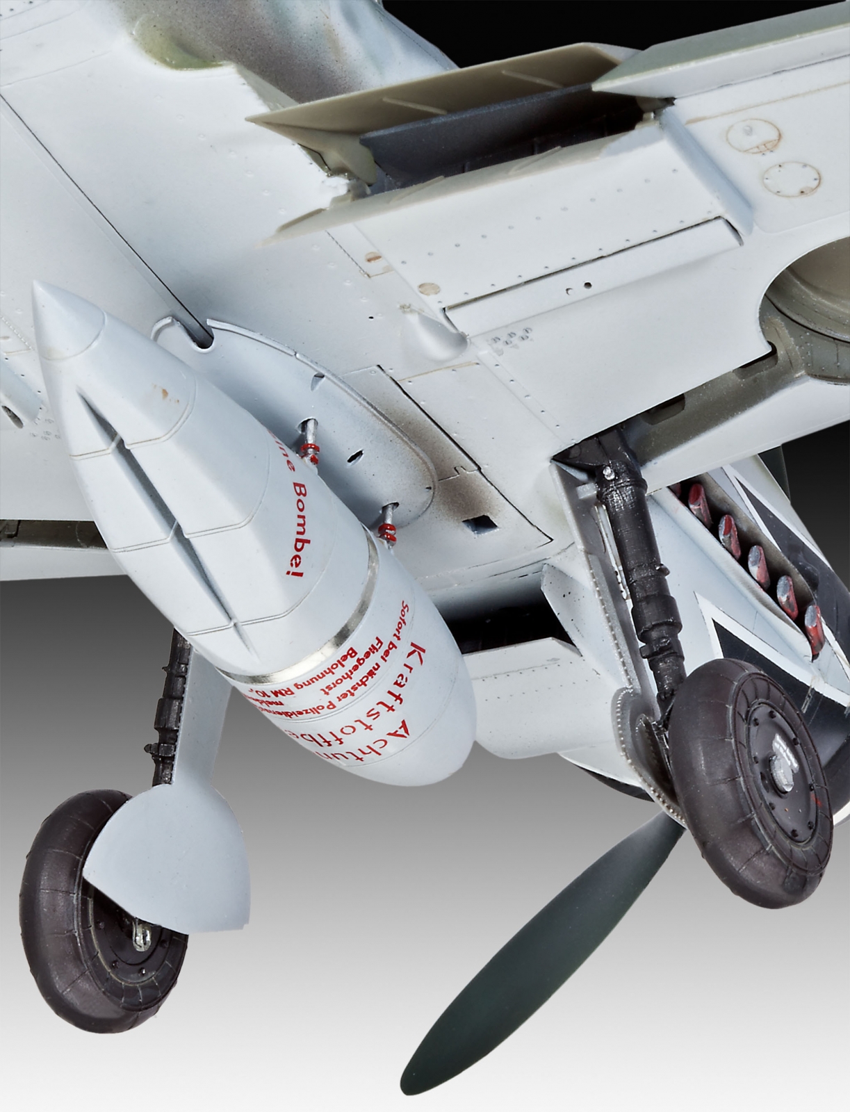 Сглобяем модел, Revell, Самолет, Messerschmitt Bf109G-10 Erla, 147 части