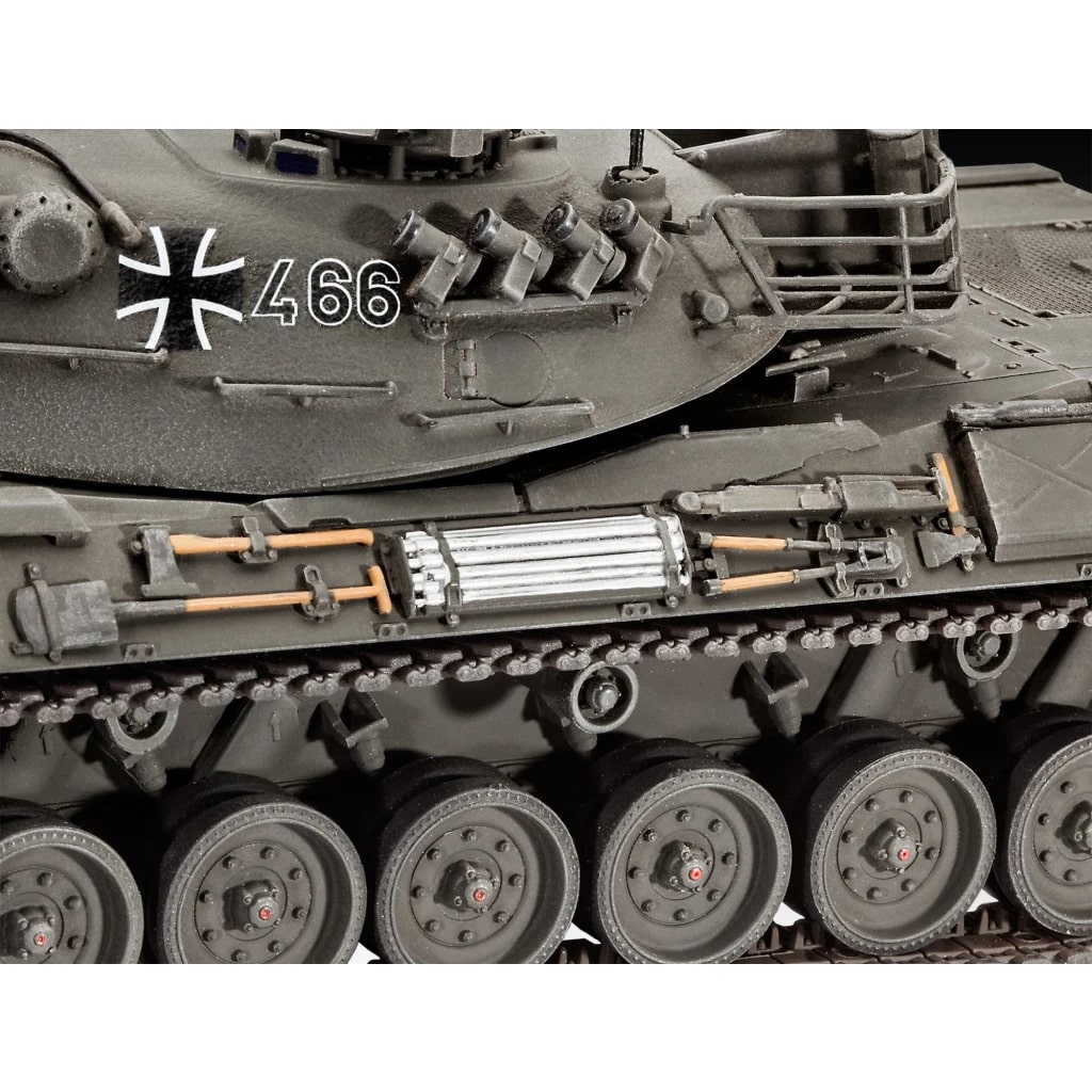 Сглобяем модел Германски танк, Leopard 1, 260 части