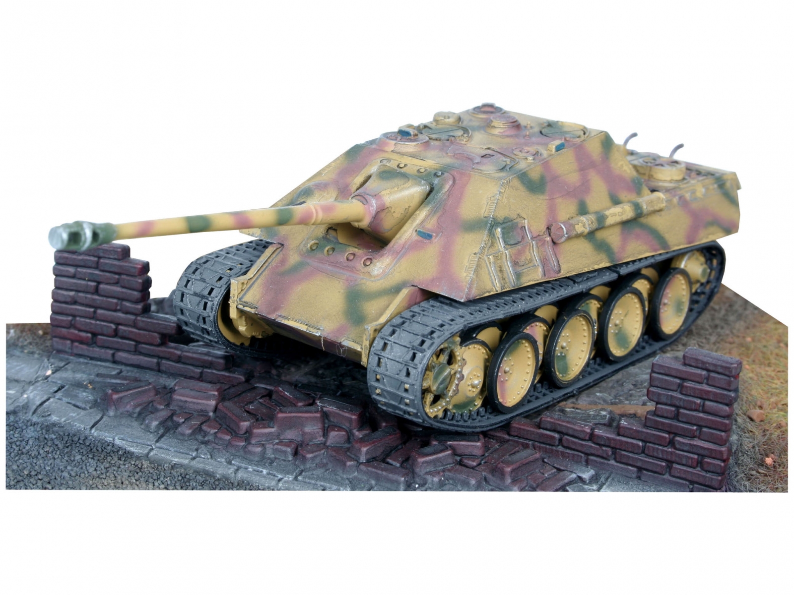 Модел за сглобяване Sd.Kfz.173 Jagdpanther, 168 части