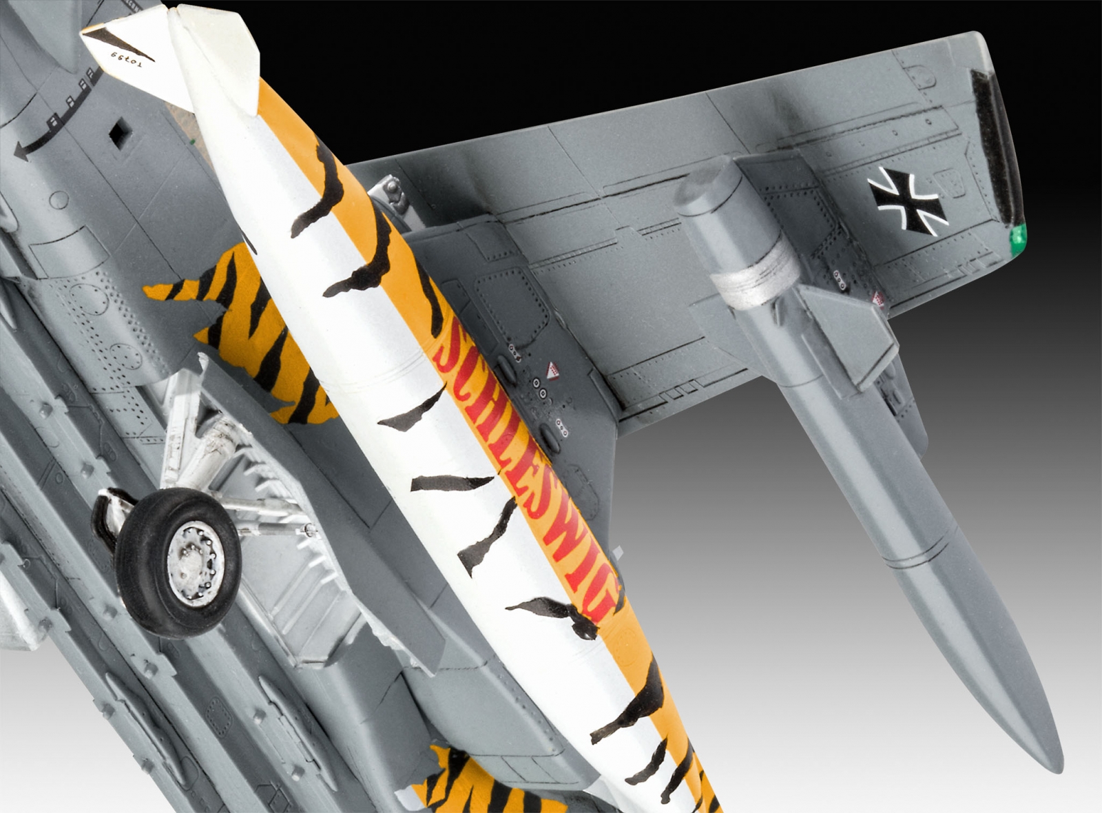 Сглобяем модел Германски изтребител Tornado ECR, Tigermeet 2018, 155 части