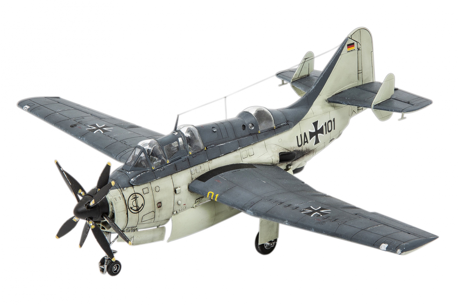Сглобяем модел, Revell, Британски изтребител Fairey Gannet AS.1/AS.4, 120 части