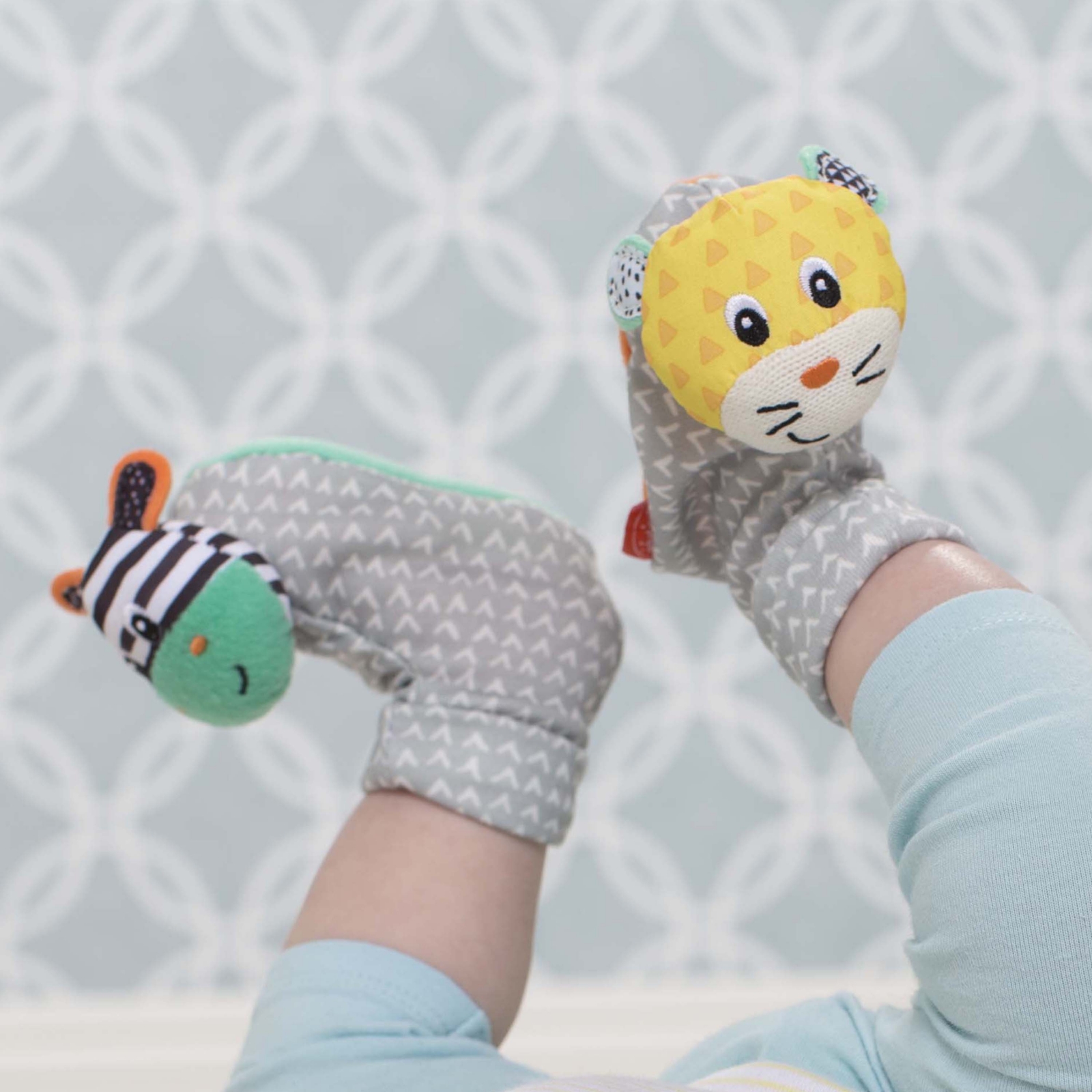 Baby soft slippers with rattle, Infantino, Zebra and tiger
