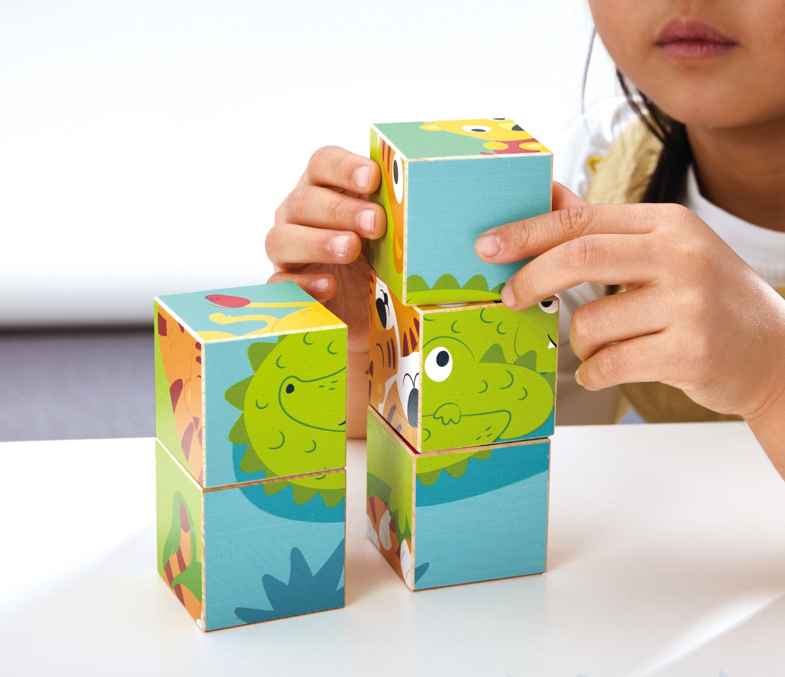 Дървен пъзел с кубчета, Hape, Диви животни, 9 части