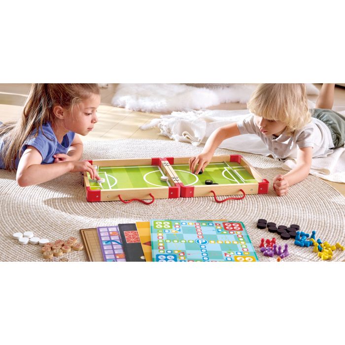 Дървена колекция от 22 Класически настолни игри, Hape, 251 части