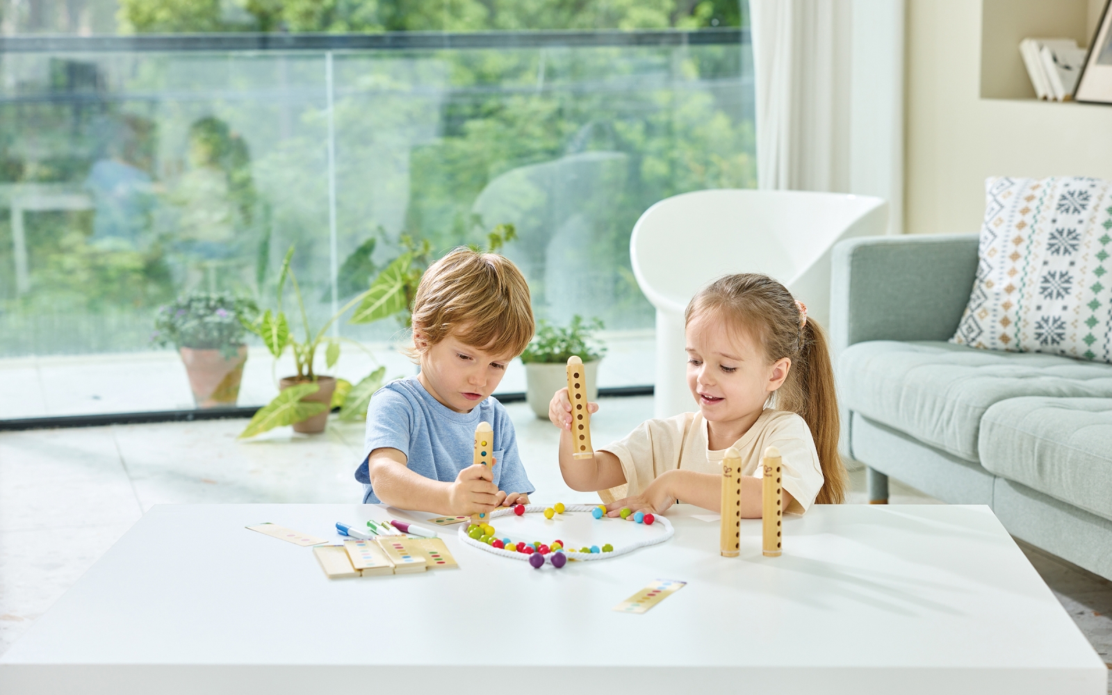 Wooden game, Hape, Bamboo Rapido, bamboo sticks and color combinations