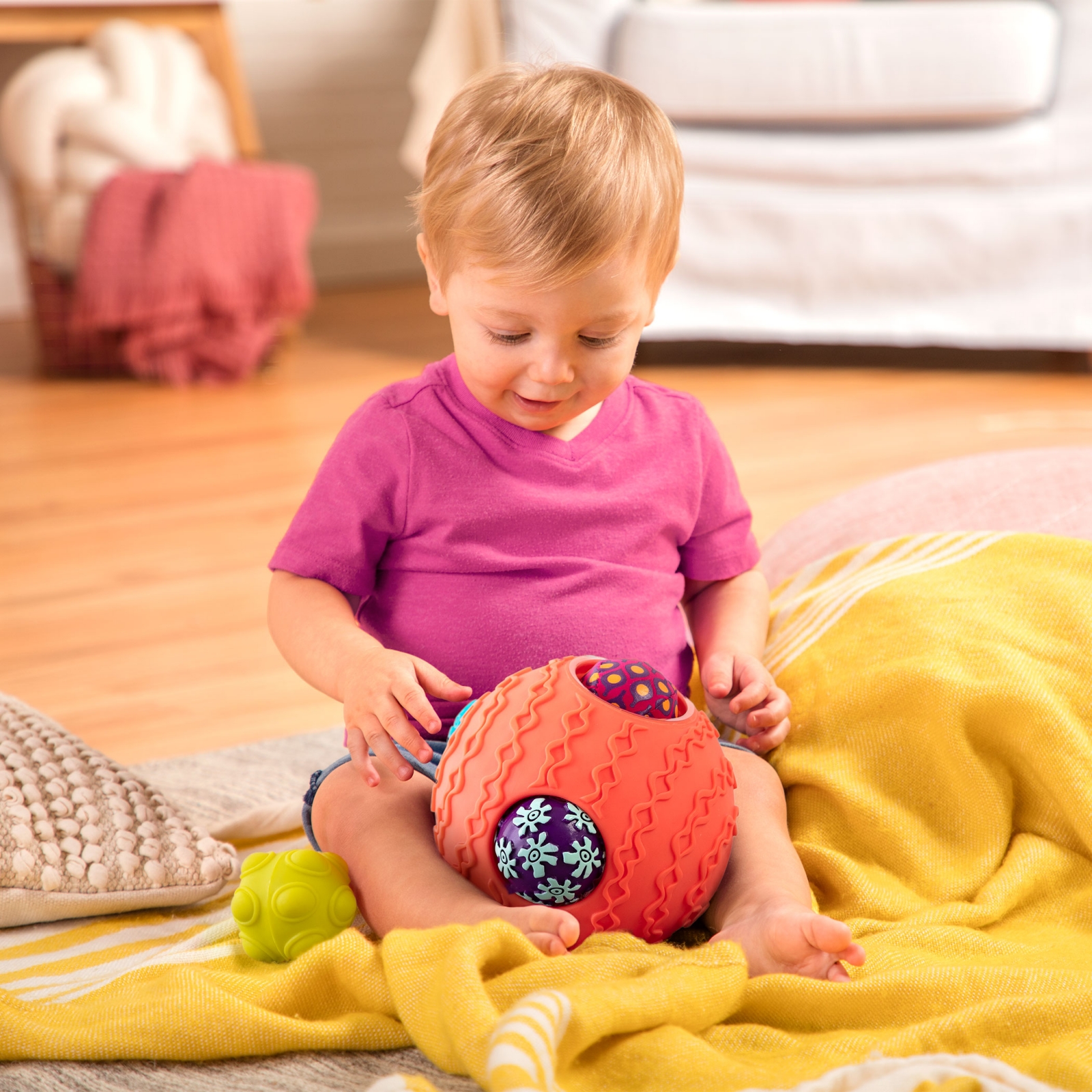 Set of textile baby balls, Battat, 6 pieces