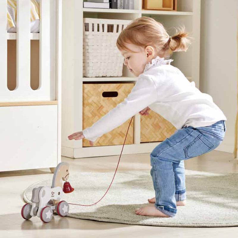 Дървена играчка за дърпане, Hape, Пони, 25.5 см х 24.3 см х 10.5 см