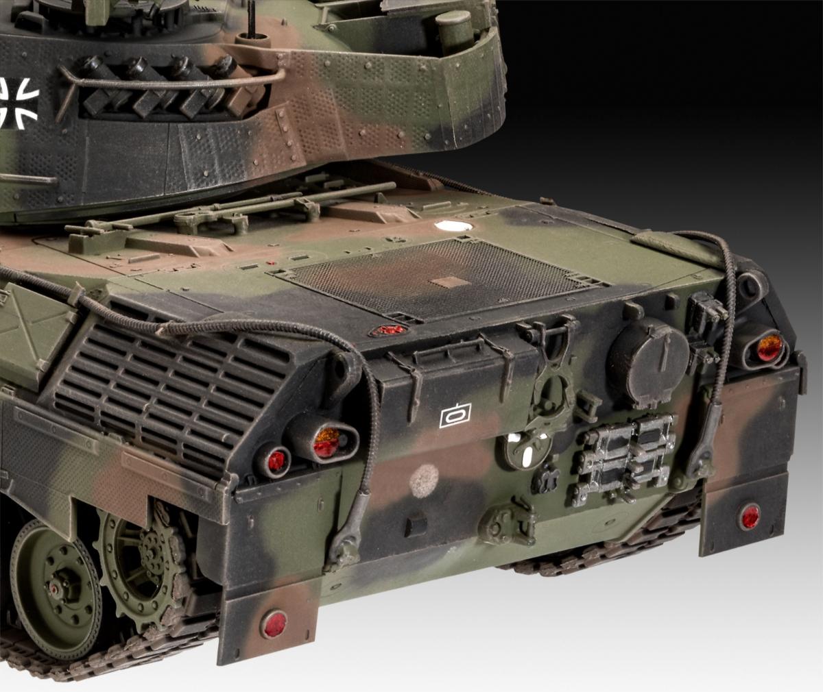 Модел за сглобяване Танк Leopard 1A5, 260 части