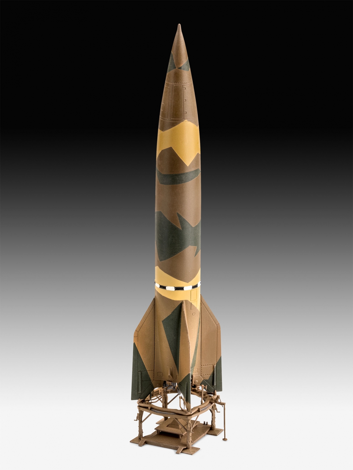 Assembly model, Revell, German A4-V2 rocket, 46 parts