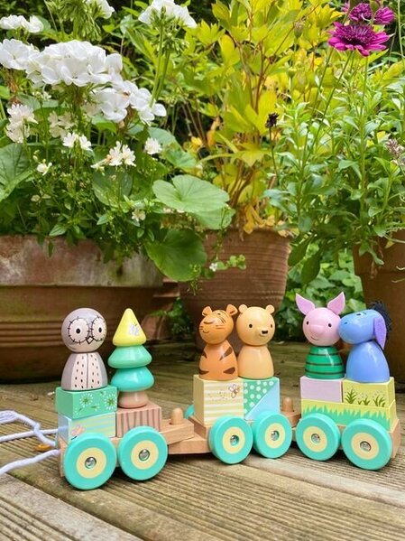 Wooden Pull Train - Winnie the Pooh and Friends (FSC®)